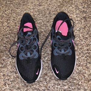 Nike Renew Sneakers